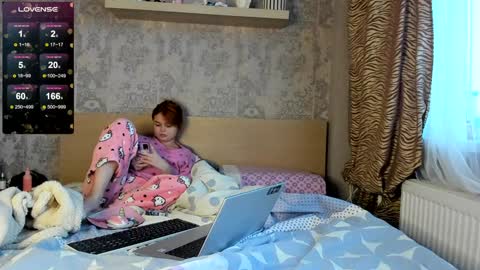 Katty online show from December 2024 10:28:02 AM