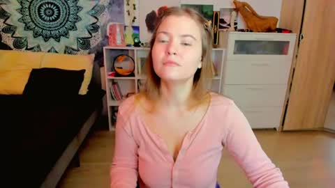 Snapshot of purehanna chatting on July 2026 01:17:02 PM Miss Hanna online show from July 2026 01:17:02 PM
