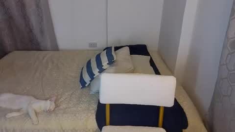 purepleasure25 online show from April 2026 09:06:01 PM