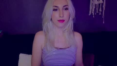 Isabelle online show from February 2025 07:13:02 AM