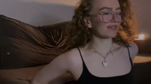 Marie online show from February 2025 11:58:02 PM