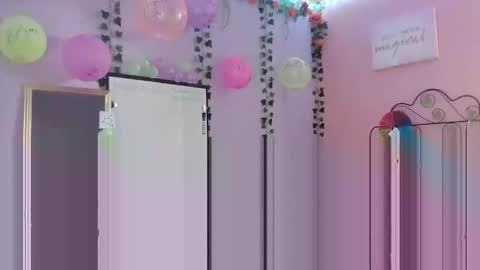 Purple2StayThnxxx online show from October 2025 07:23:01 PM