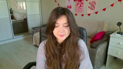 Bella online show from October 2025 05:31:01 AM