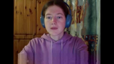 purple_cat55 online show from September 2025 05:20:02 AM