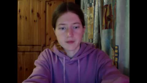 purple_cat55 online show from September 2025 06:09:02 PM