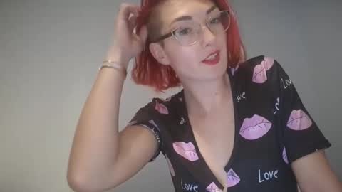 Snapshot of purplerainn69 chatting on January 2025 05:59:02 PM PurpleRainn69 Dina online show from January 2025 05:59:02 PM