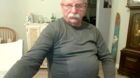 Snapshot of purpleshroom chatting on February 2025 04:50:02 AM purpleshroom online show from February 2025 04:50:02 AM