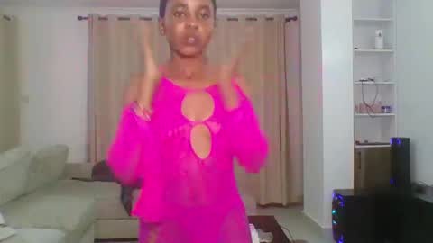 Sweetpie online show from September 2025 04:06:01 PM