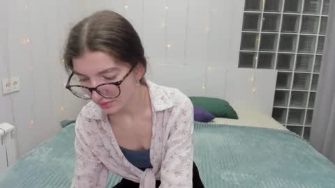 pussykatt_girl online show from February 2025 01:35:01 AM