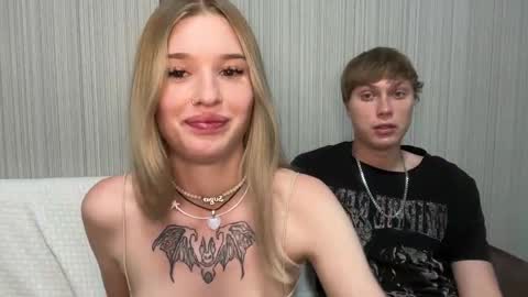 Lina online show from November 2025 04:23:01 PM