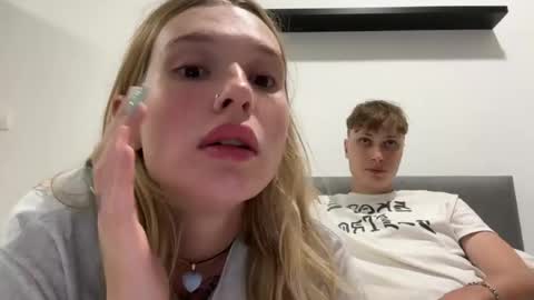 Lina online show from March 2026 06:02:01 PM