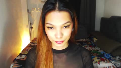 Snapshot of pussywetandwild chatting on January 2025 05:12:01 AM LHARA online show from January 2025 05:12:01 AM