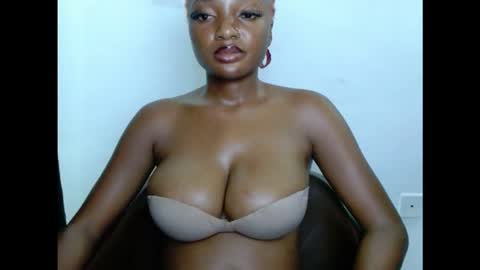 pussyxwetx online show from November 2025 12:00:01 AM