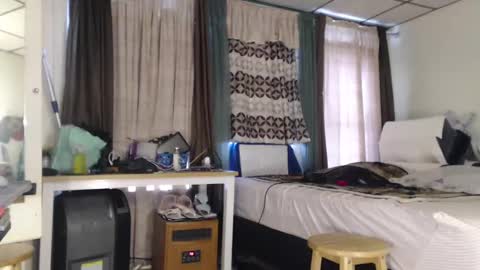 putiputi4u online show from January 2025 07:07:02 PM