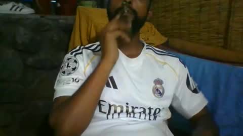 Snapshot of python974 chatting on May 2026 02:31:02 AM Python online show from May 2026 02:31:02 AM