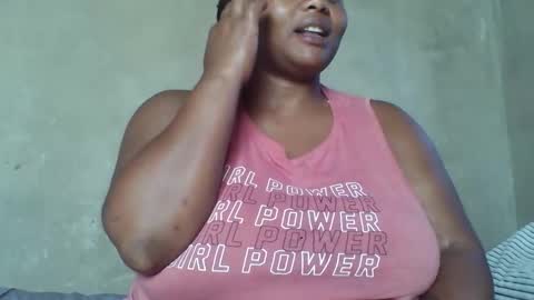 queen2302 online show from March 2026 07:01:02 AM