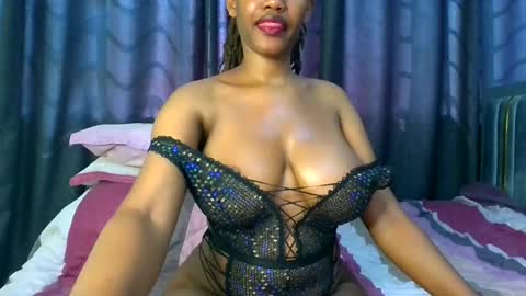 Snapshot of queen321850 chatting on June 2026 08:16:02 AM queen321850 online show from June 2026 08:16:02 AM