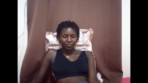 Snapshot of queen_0012 chatting on May 2026 02:08:02 AM asher online show from May 2026 02:08:02 AM