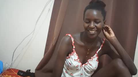 Snapshot of queen_0012 chatting on May 2026 12:24:01 PM asher online show from May 2026 12:24:01 PM