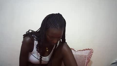 Snapshot of queen_0012 chatting on June 2026 12:43:02 AM asher online show from June 2026 12:43:02 AM