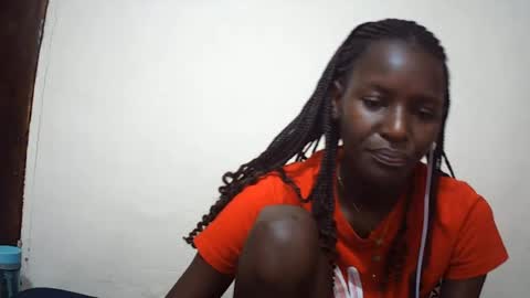 Snapshot of queen_0012 chatting on June 2026 10:53:02 PM asher online show from June 2026 10:53:02 PM