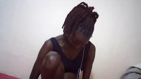Snapshot of queen_0012 chatting on July 2026 07:24:02 AM asher online show from July 2026 07:24:02 AM