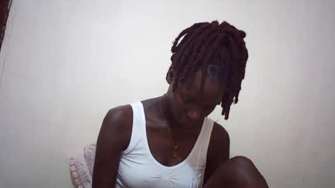 Snapshot of queen_0012 chatting on July 2026 07:11:02 AM asher online show from July 2026 07:11:02 AM