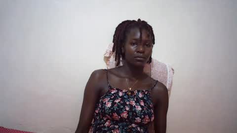 Snapshot of queen_0012 chatting on August 2026 12:29:02 PM asher online show from August 2026 12:29:02 PM