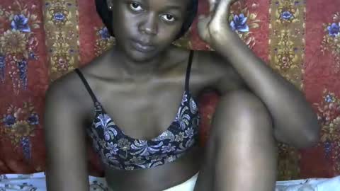 queen_banice online show from September 2025 09:49:01 PM