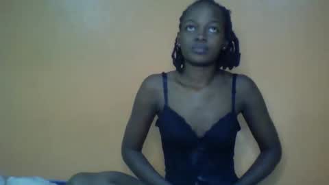 queen_banice online show from February 2026 09:57:01 PM