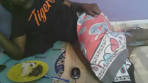 queen_berry1 online show from September 2025 07:43:01 AM