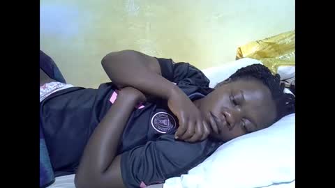 Snapshot of queen_darling3 chatting on December 2025 08:47:02 PM Gentrix online show from December 2025 08:47:02 PM