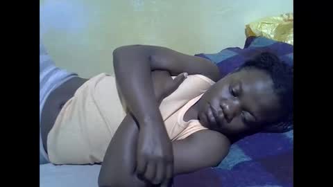 Snapshot of queen_darling3 chatting on December 2025 07:09:01 PM Gentrix online show from December 2025 07:09:01 PM