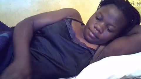 Snapshot of queen_darling3 chatting on December 2025 12:18:02 AM Gentrix online show from December 2025 12:18:02 AM