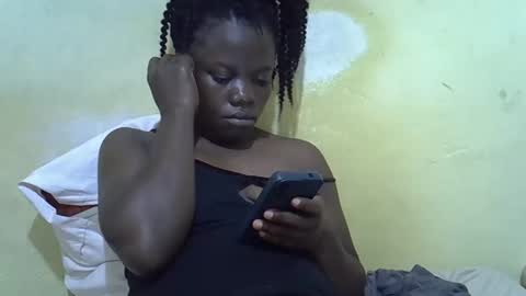 Snapshot of queen_darling3 chatting on January 2026 06:33:02 PM Gentrix online show from January 2026 06:33:02 PM