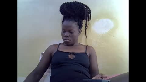 Snapshot of queen_darling3 chatting on January 2026 06:38:01 AM Gentrix online show from January 2026 06:38:01 AM