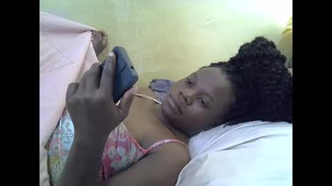 Snapshot of queen_darling3 chatting on January 2026 07:55:01 AM Gentrix online show from January 2026 07:55:01 AM