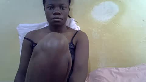 Snapshot of queen_darling3 chatting on January 2026 08:08:01 AM Gentrix online show from January 2026 08:08:01 AM