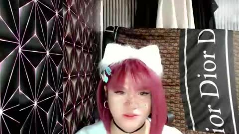 Snapshot of queen_elicktra chatting on May 2026 10:50:02 PM JOY online show from May 2026 10:50:02 PM