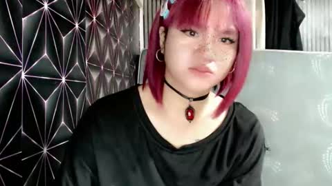 Snapshot of queen_elicktra chatting on June 2026 02:23:02 AM JOY online show from June 2026 02:23:02 AM