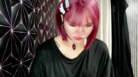 Snapshot of queen_elicktra chatting on June 2026 11:51:01 PM JOY online show from June 2026 11:51:01 PM
