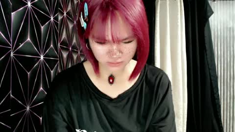 Snapshot of queen_elicktra chatting on June 2026 09:24:01 PM JOY online show from June 2026 09:24:01 PM