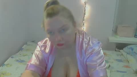queen_jane8 online show from December 2024 07:41:02 PM