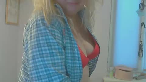 queen_jane8 online show from February 2025 12:43:02 PM