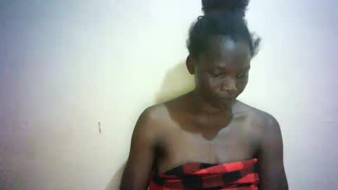 Snapshot of queen_joan chatting on February 2025 07:27:01 PM queen_joan online show from February 2025 07:27:01 PM