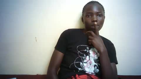 Snapshot of queen_joan chatting on February 2025 12:58:02 PM queen_joan online show from February 2025 12:58:02 PM