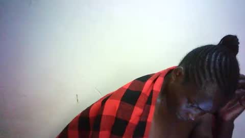 Snapshot of queen_joan chatting on February 2025 08:55:02 PM queen_joan online show from February 2025 08:55:02 PM