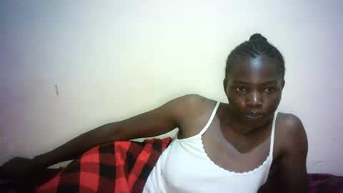 Snapshot of queen_joan chatting on February 2025 01:14:02 AM queen_joan online show from February 2025 01:14:02 AM