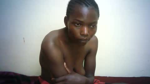 Snapshot of queen_joan chatting on February 2025 01:28:01 PM queen_joan online show from February 2025 01:28:01 PM