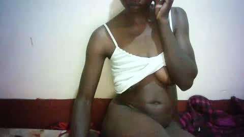 Snapshot of queen_joan chatting on February 2025 03:23:02 AM queen_joan online show from February 2025 03:23:02 AM